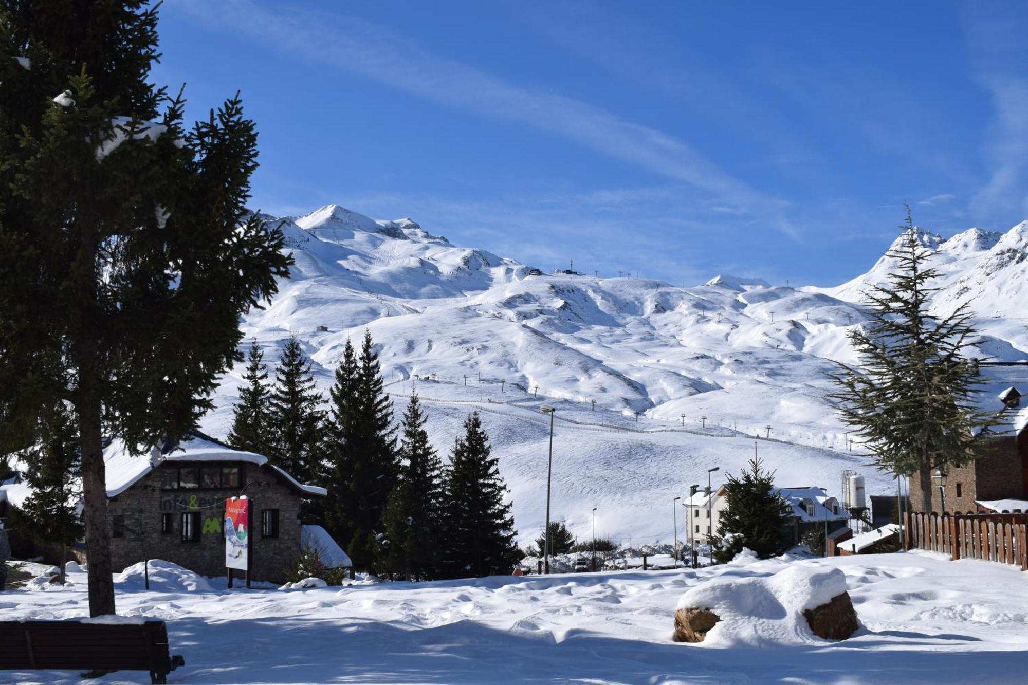 Ventanal De Saras Petfriendly Garaje Trastero Y Chimenea - Arafita Apartamentos Panticosa Buitenkant foto