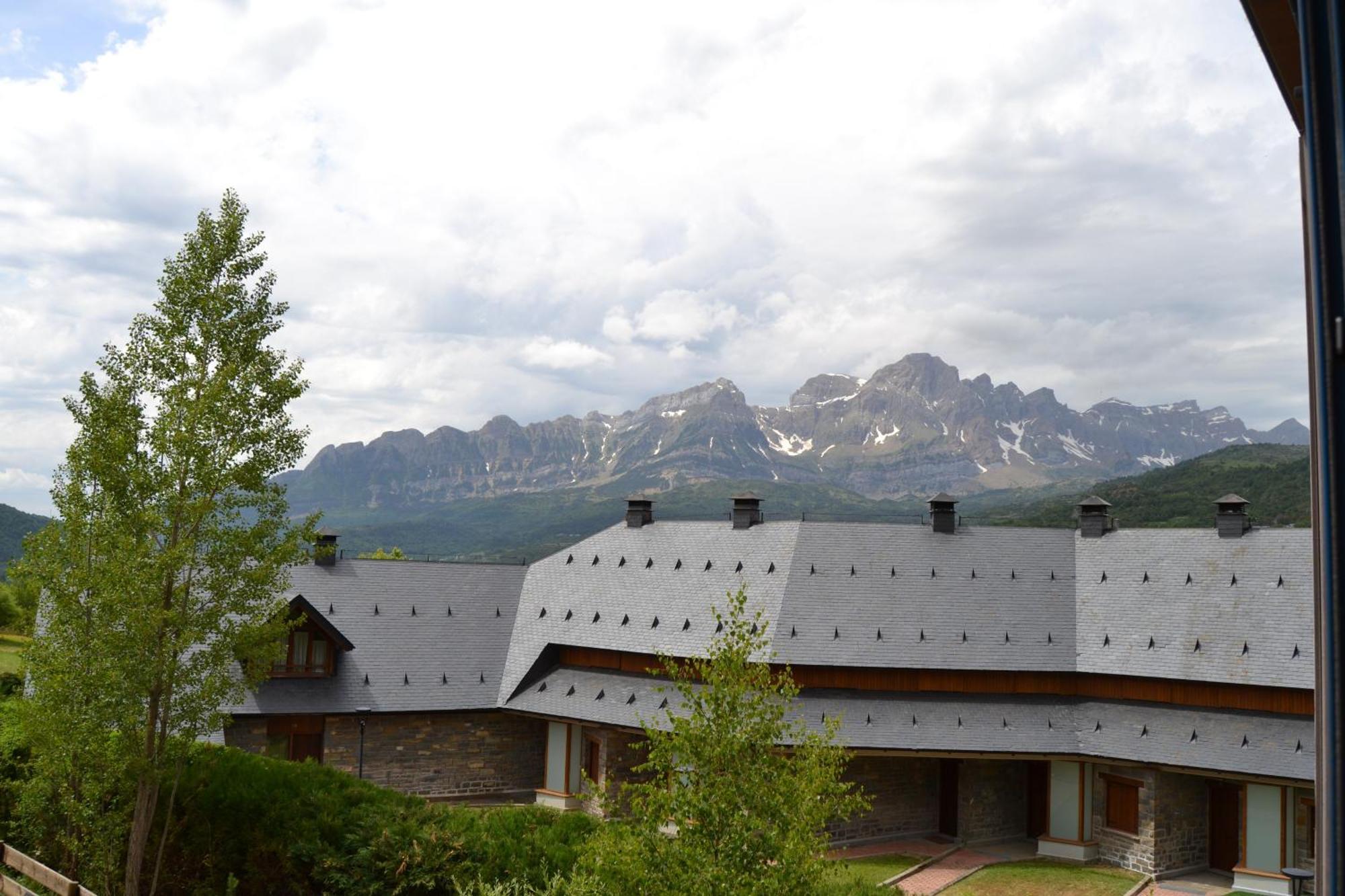 Ventanal De Saras Petfriendly Garaje Trastero Y Chimenea - Arafita Apartamentos Panticosa Buitenkant foto