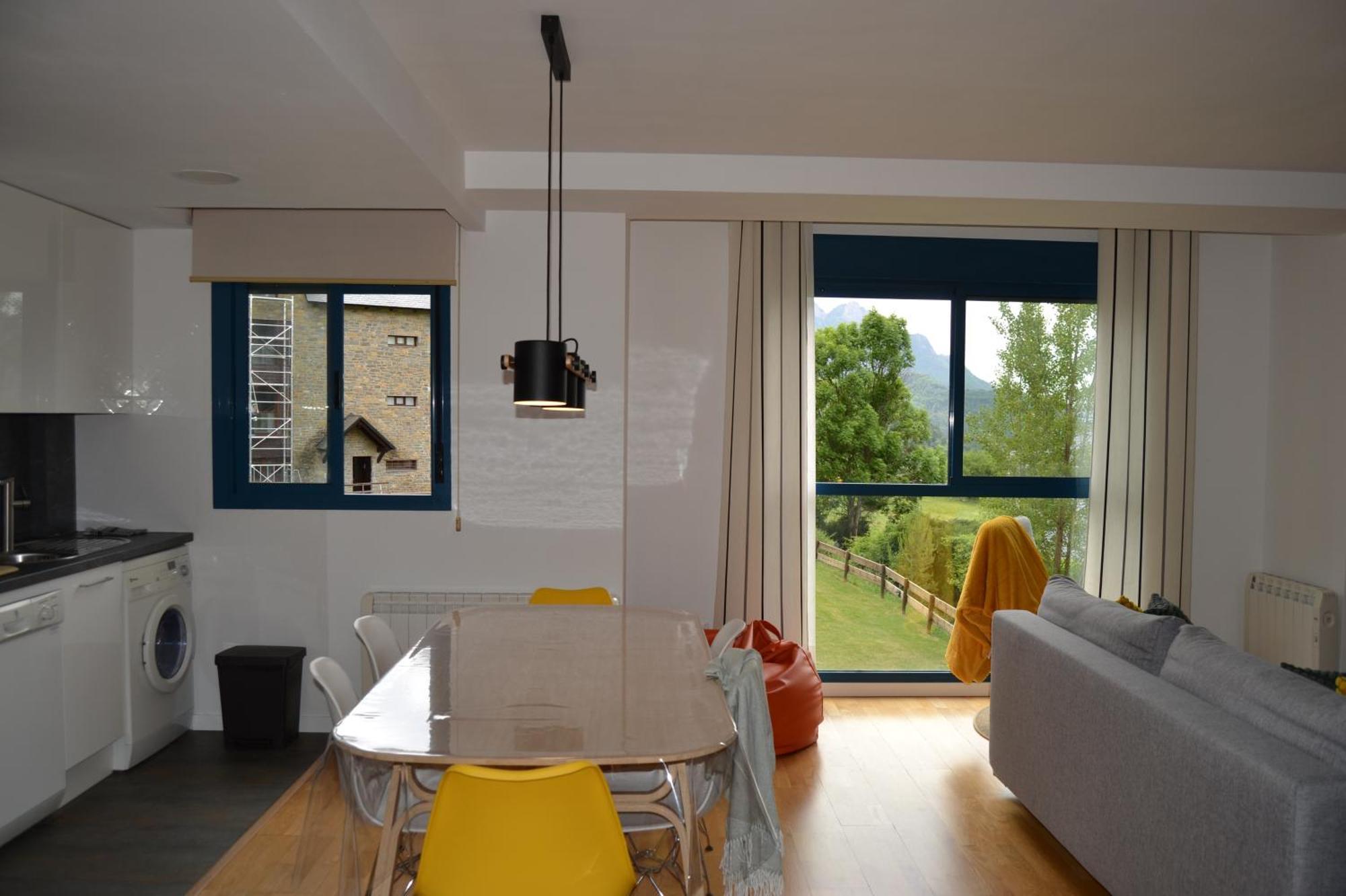 Ventanal De Saras Petfriendly Garaje Trastero Y Chimenea - Arafita Apartamentos Panticosa Buitenkant foto